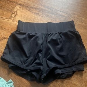 Fabletics shorts